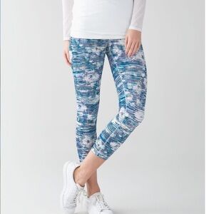 lululemon athletica Wunder Under Crop - Blue Multi white capri sz 8 high waisted